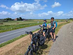 Début de la digue vers Marken