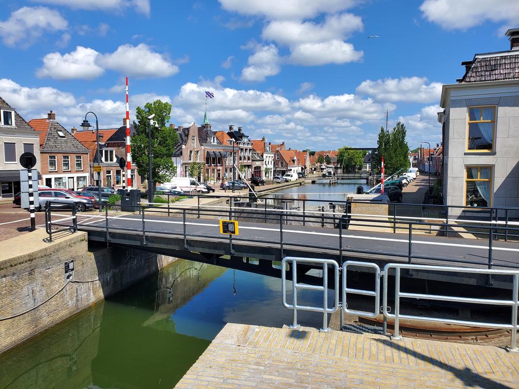 Écluse et pont tournant