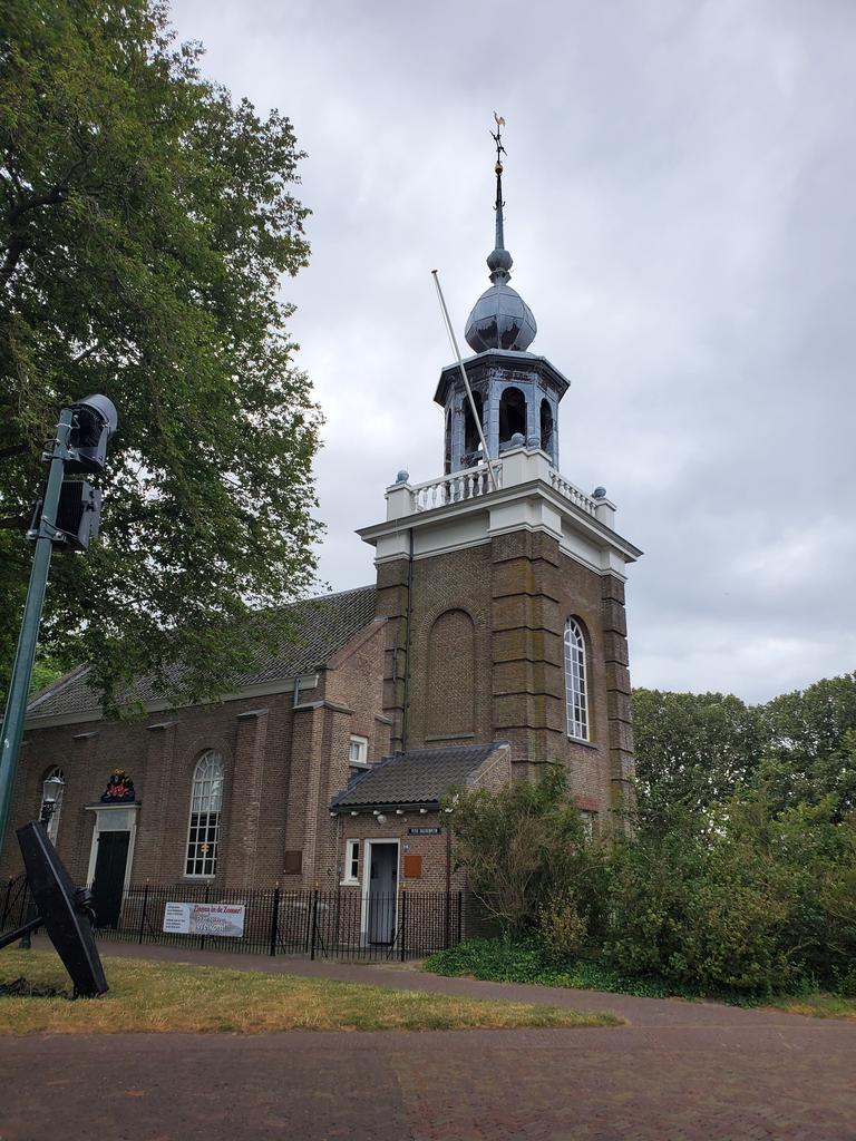 Kerkje aan de Zee